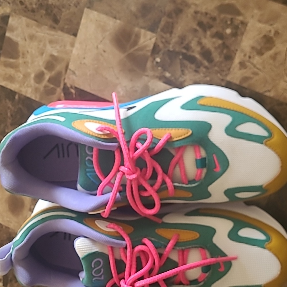 Nike Sneakers - Picture 2 of 4